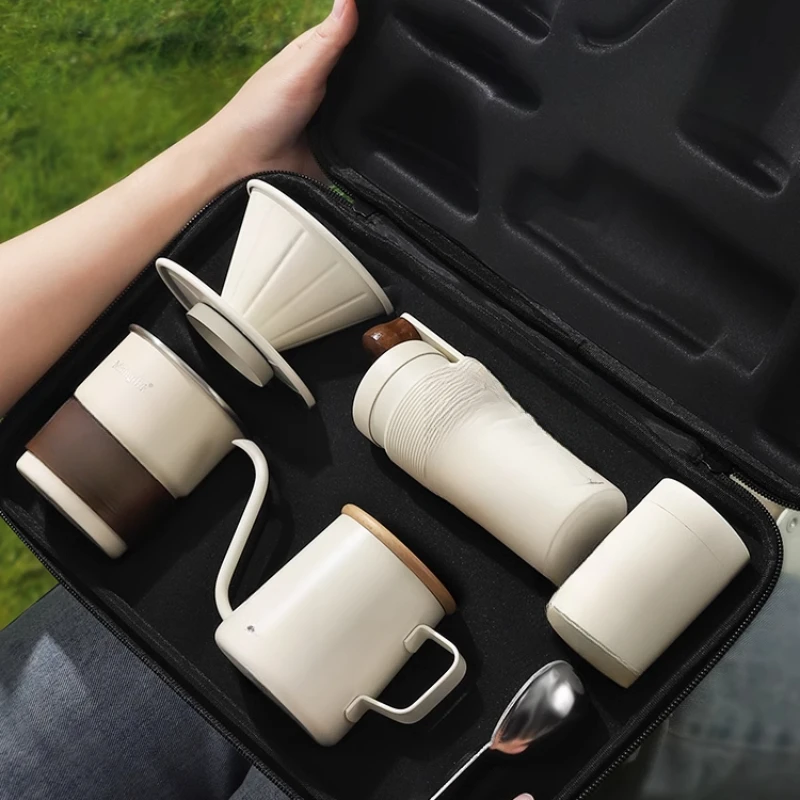 Coffee Equipment Grinder - Набор для ручного заваривания кофе. Оборудование